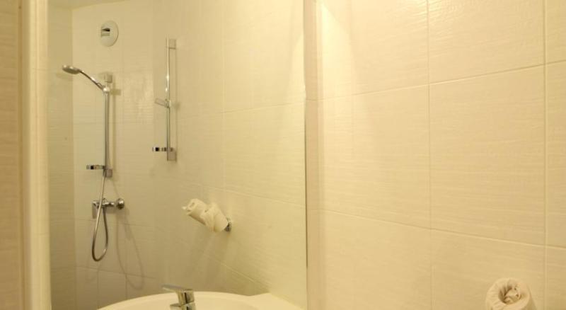 Welcomotel Coignières Dış mekan fotoğraf